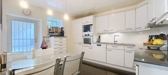 4 bedrooms House in Garches, France No. 121740 7