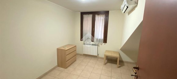 3غرفة فيلا في Guidonia Montecelio, Italy رقم 6548 18