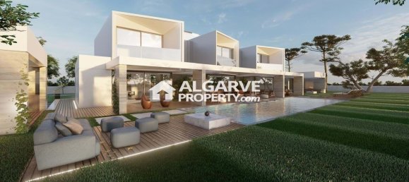 2001m² Land in Quarteira, Portugal No. 98869 5