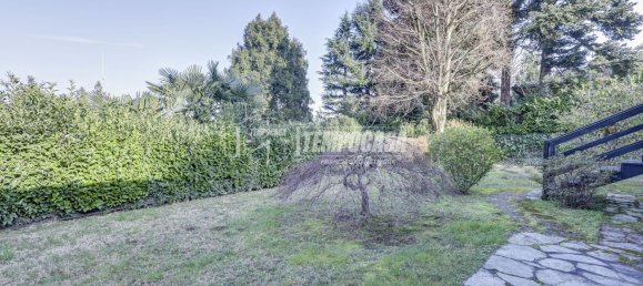 2 bedrooms Apartment in Ranco, Italy No. 172486 11