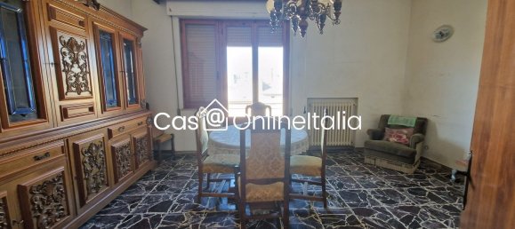 4 rooms Apartment in Poggibonsi, Italy No. 271397 2