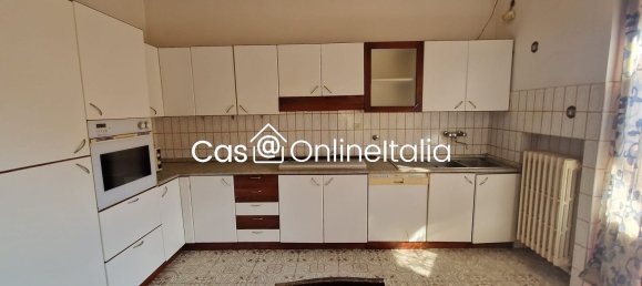 4 rooms Apartment in Poggibonsi, Italy No. 271397 14