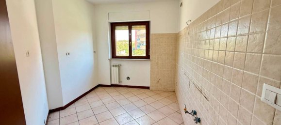 Apartamento T2 em Guidonia Montecelio, Italy N.º 324169 4