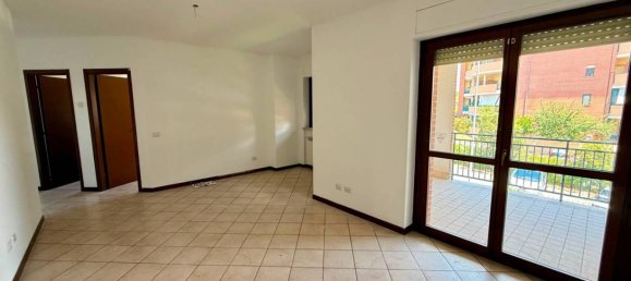Apartamento T2 em Guidonia Montecelio, Italy N.º 324169 3