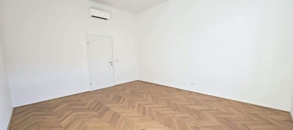 Studio in Dobling, Austria No. 126885 5