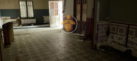 4 Schlafzimmer Haus in La Fere, France, Nr. 239042 2