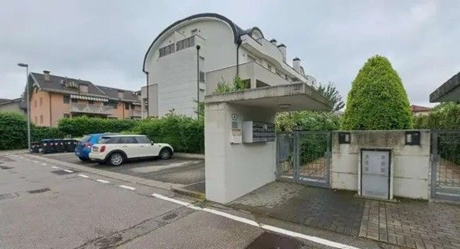 Apartamento de 4 habitaciónes en Padua, Italy No. 216170