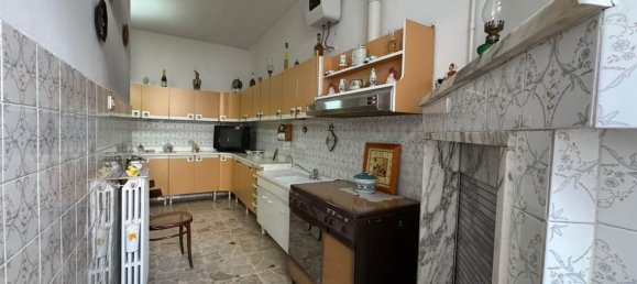 253m² Building in Turi, Italy No. 312755 3