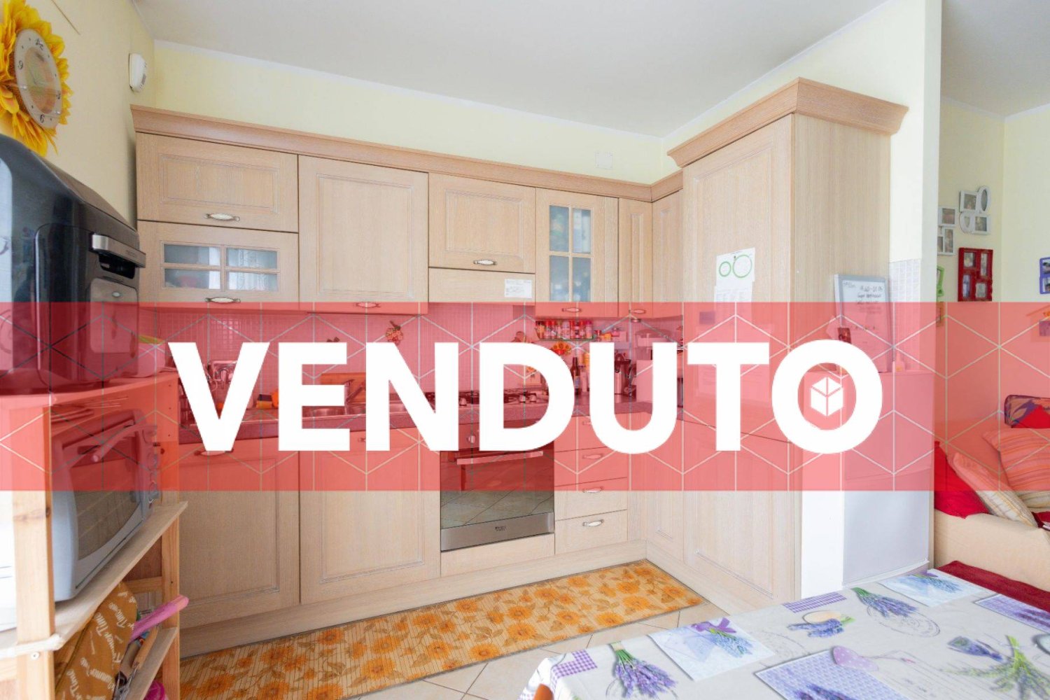 Квартира с 2 комнатами в Рим, Италия № 26290