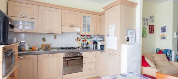 Квартира с 2 комнатами в Рим, Италия № 26290 5