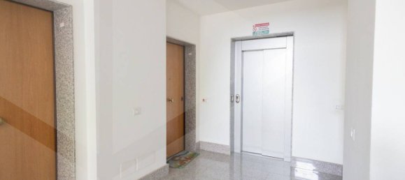 Квартира с 2 комнатами в Рим, Италия № 26290 13