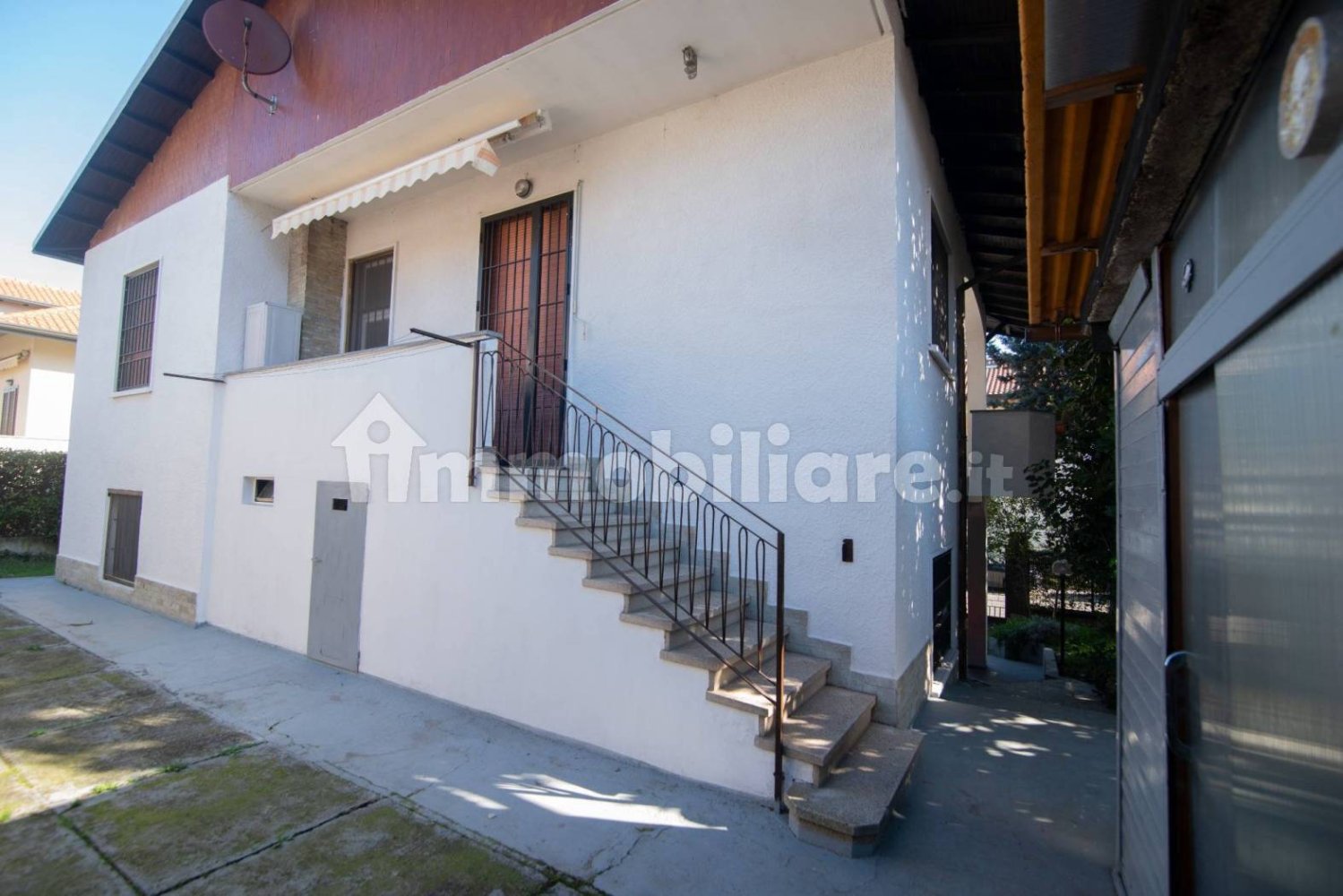 Villa T3 em Canegrate, Italy N.º 121101