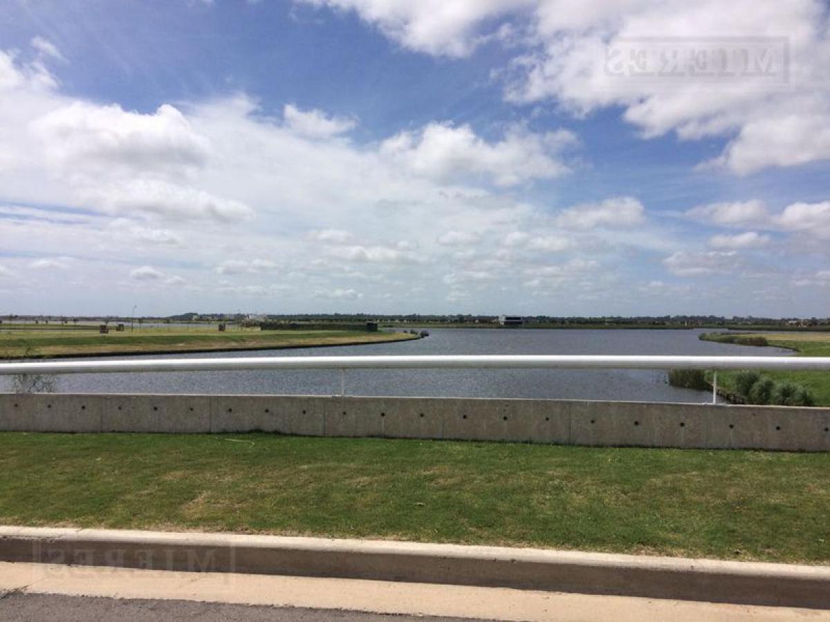 Terreno em Escobar, Argentina N.º 117941