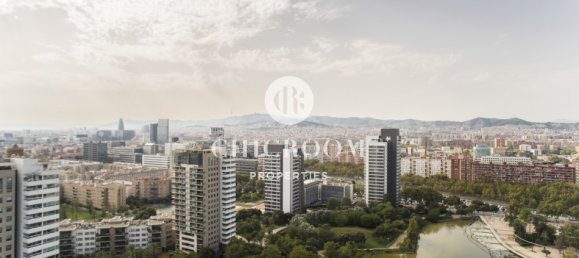 4 bedrooms Penthouse in Sant Marti, Spain No. 20724 8