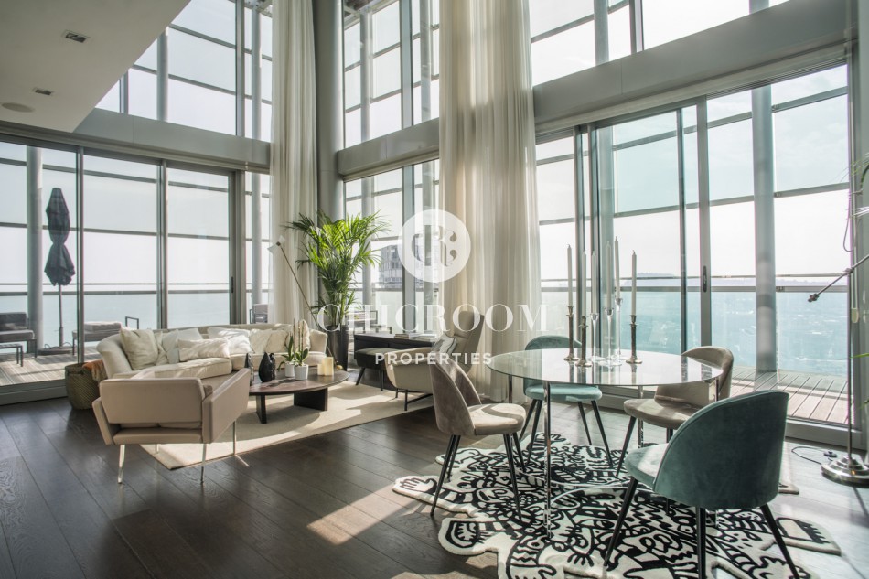 4 bedrooms Penthouse in Sant Marti, Spain No. 20724