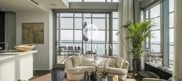 4 bedrooms Penthouse in Sant Marti, Spain No. 20724 2