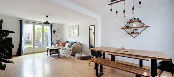 3 bedrooms House in Villabe, France No. 349209 2