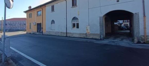 3 Schlafzimmer Wohnung in Fino Mornasco, Italy, Nr. 380599 23