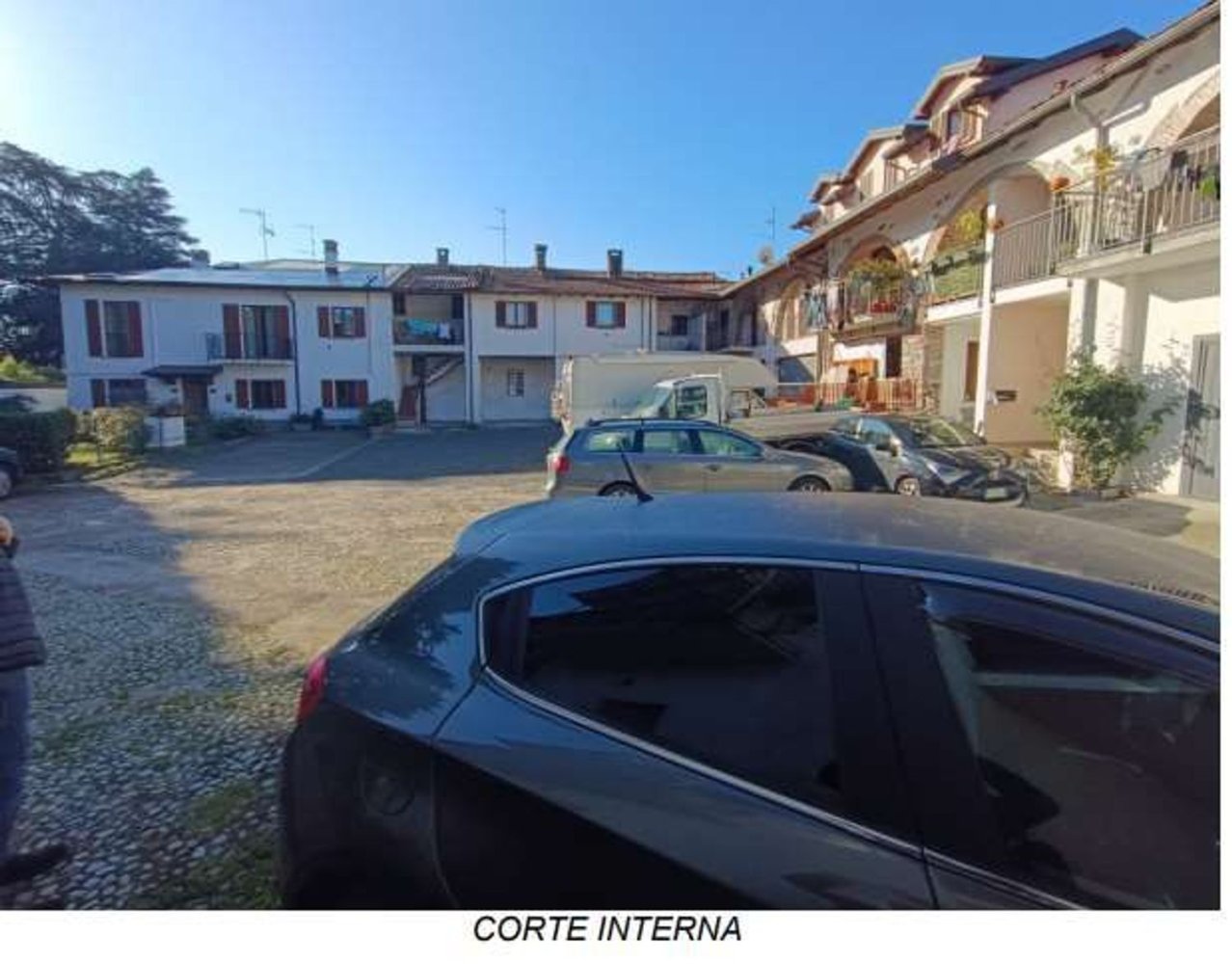 3 Schlafzimmer Wohnung in Fino Mornasco, Italy, Nr. 380599