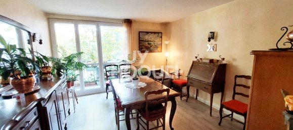 Квартира с 2 спальнями в Рони-су-Буа, Франция № 169325 2