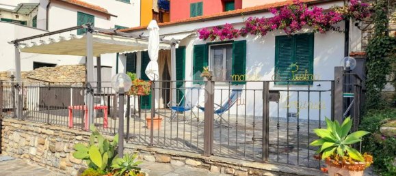 1 bedroom House in San Bartolomeo al Mare, Italy No. 151390 5