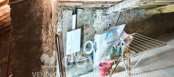 2 Schlafzimmer Wohnung in Castel del Piano, Italy, Nr. 313899 22