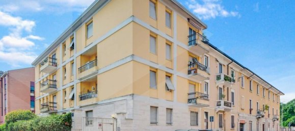 2 rooms Apartment in Monza, Italy No. 39304 19