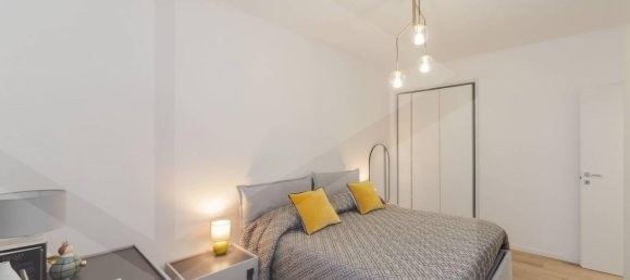 2 rooms Apartment in Monza, Italy No. 39304 13