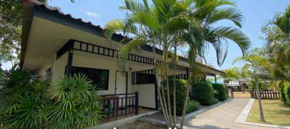 4 bedrooms Cafe / restaurant in Bang Lamung, Thailand No. 17774 10