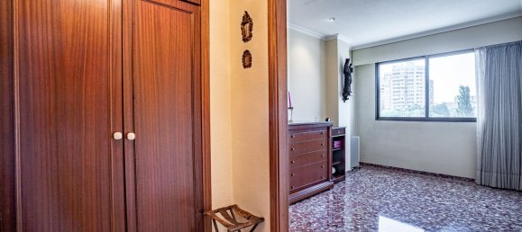 4 bedrooms Apartment in Valencia, Spain No. 172193 22
