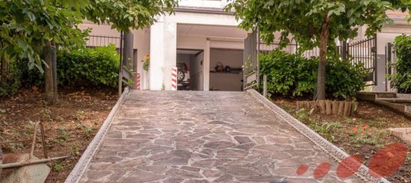 11 bedrooms House in Castel di Casio, Italy No. 381505 2