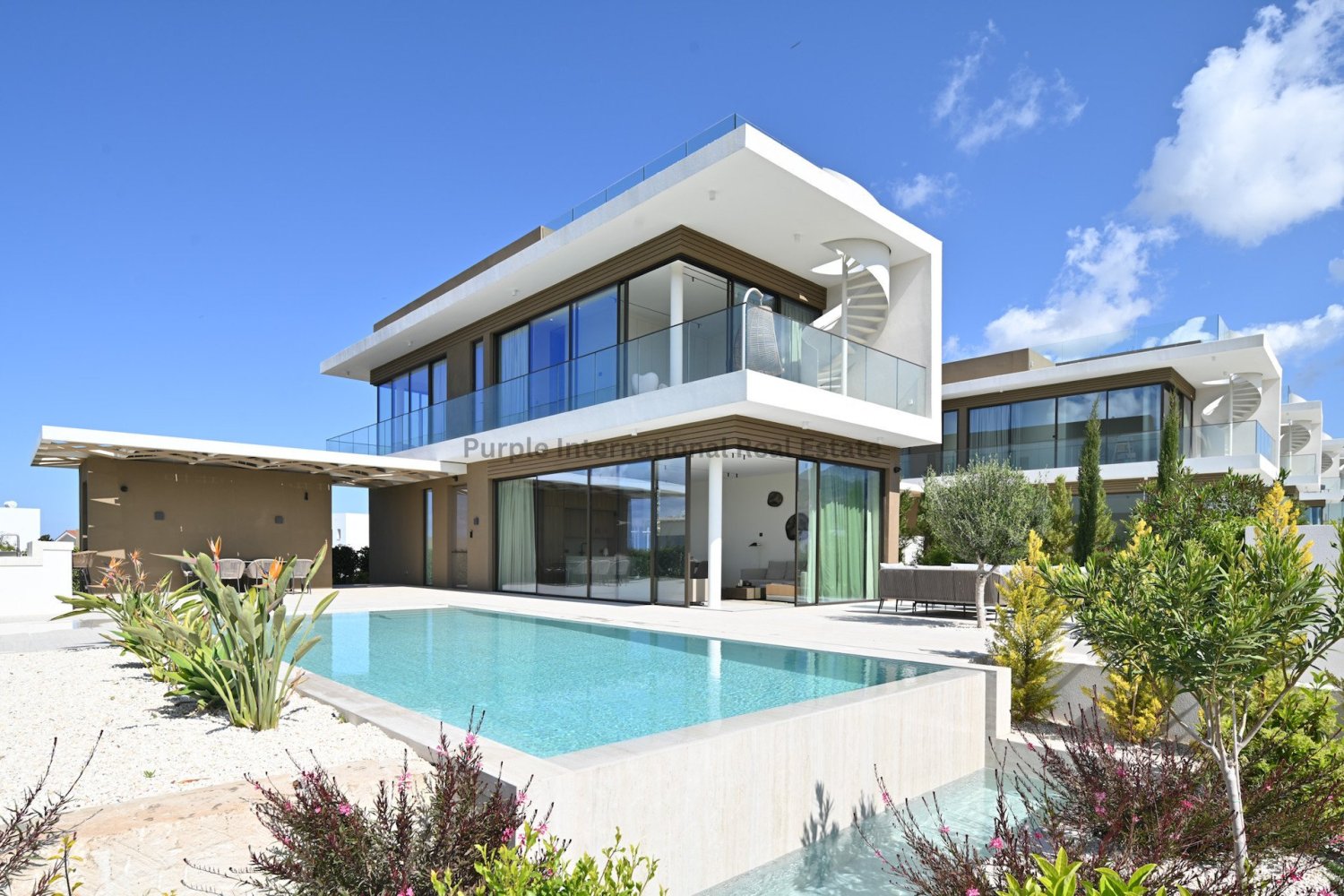 Villa de 4 dormitorios en Pegeia, Cyprus No. 173714