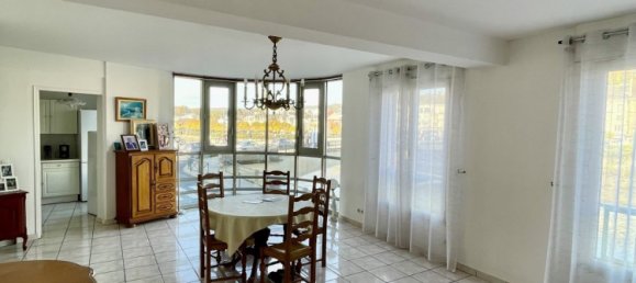2 chambres Appartement à Château-Thierry, France No. 155887 5