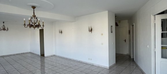 2 chambres Appartement à Château-Thierry, France No. 155887 16