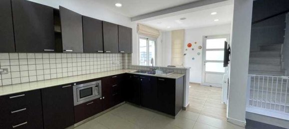 Villa de 3 dormitorios en Agios Athanasios, Cyprus No. 6752 5