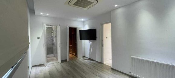 Villa de 3 dormitorios en Agios Athanasios, Cyprus No. 6752 10