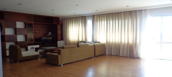 Квартира с 3 спальнями в Тэйхо, Вьетнам № 6184 2