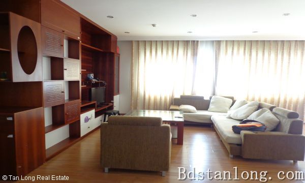 Квартира с 3 спальнями в Тэйхо, Вьетнам № 6184