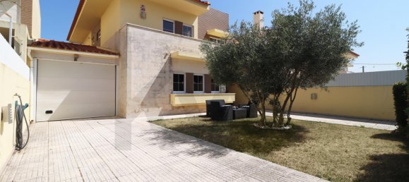 5 bedrooms House in Cascais, Portugal No. 11752 2