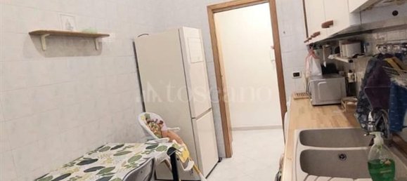 3 rooms Apartment in Naples, Italy No. 15684 12