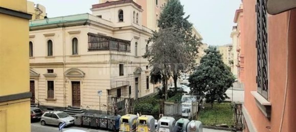 3 rooms Apartment in Naples, Italy No. 15684 31