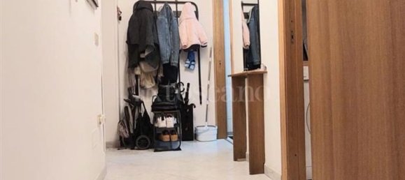 3 rooms Apartment in Naples, Italy No. 15684 14