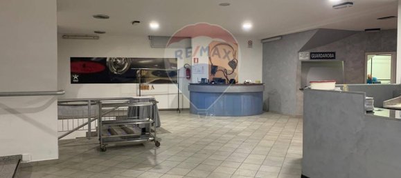 Коммерческая недвижимость 1500м² в Ачи Катена, Италия № 56770 12