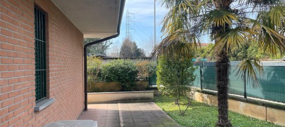 3 rooms Apartment in Bovisio Masciago, Italy No. 152096 14