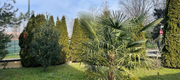 3 rooms Apartment in Bovisio Masciago, Italy No. 152096 4