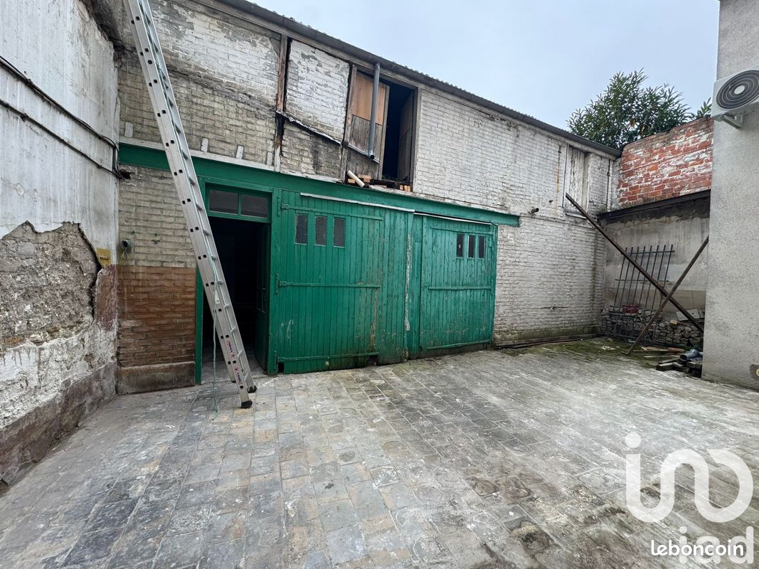 Casa de 3 divisões em Reims, France N.º 223461