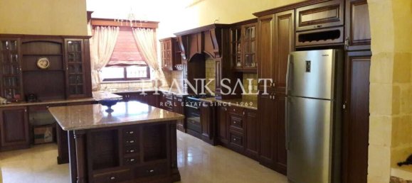 5 غرف نوم منزل في Xewkija, Malta رقم 5490 4