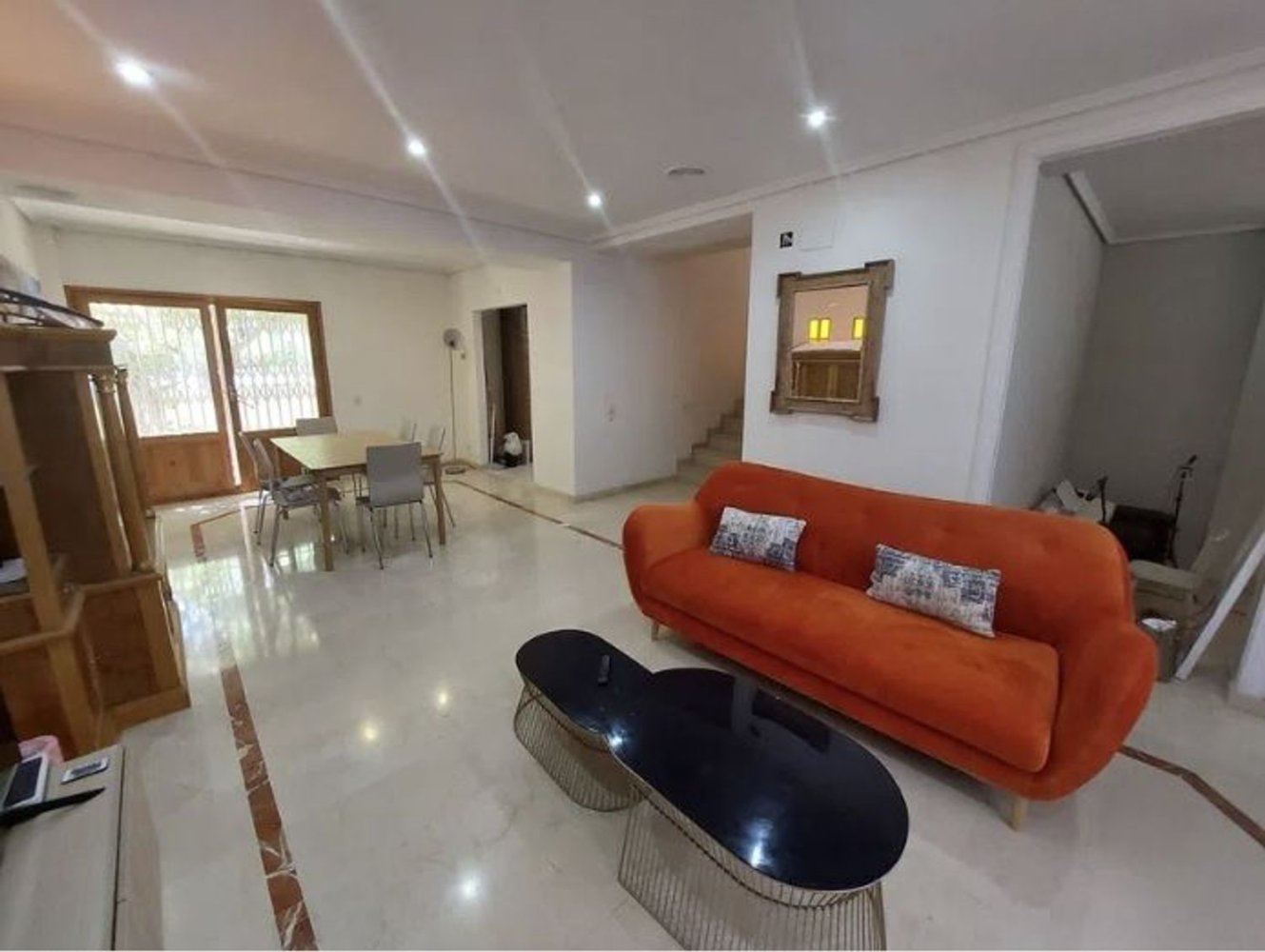 Casa de 6 dormitorios en València, Spain No. 250650