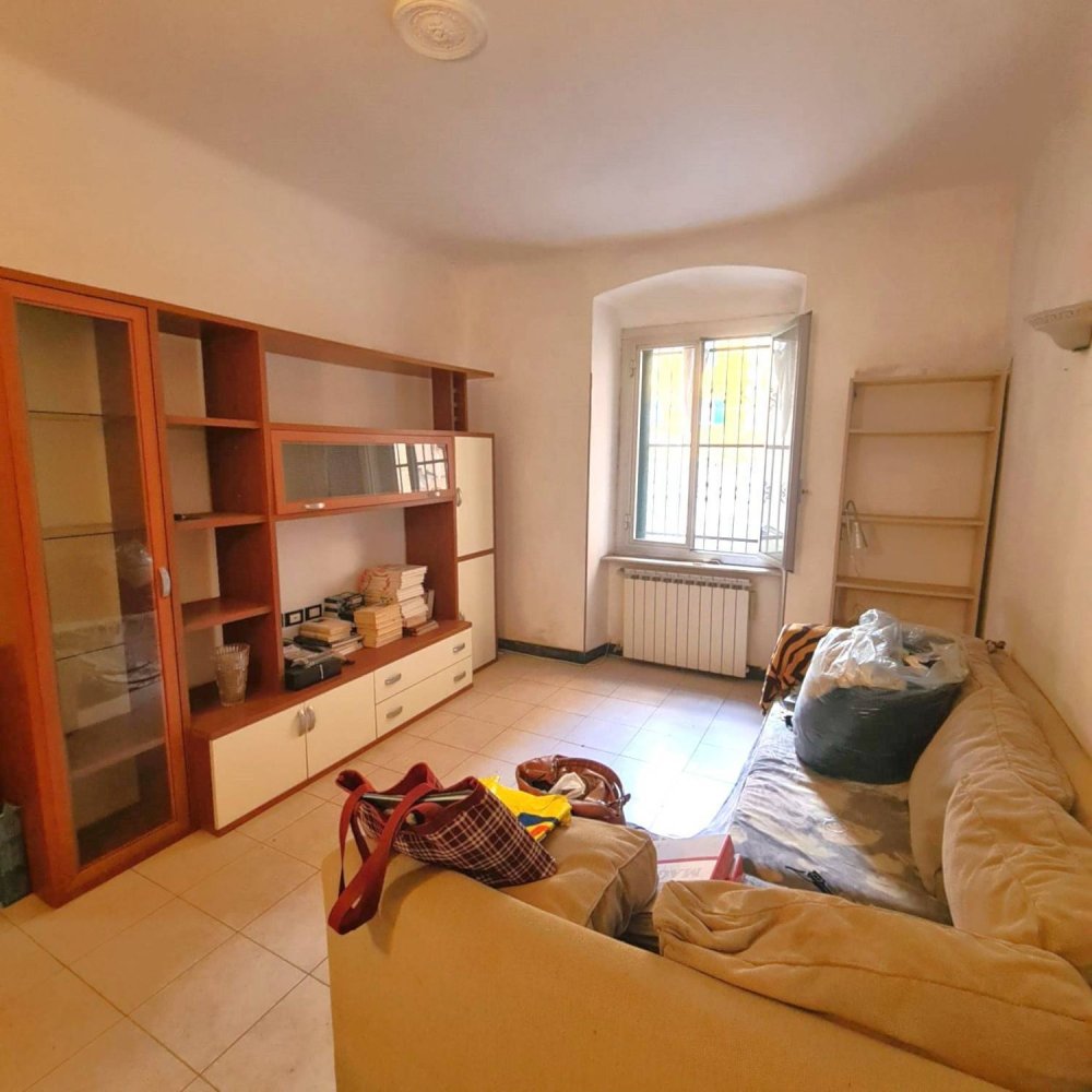 5-Zimmer Wohnung in Genoa, Italy, Nr. 36578