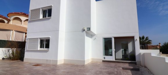 6 bedrooms Villa in La Marina, Spain No. 183556 3